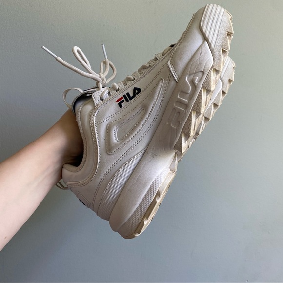 Chunky Fila Sneakers - Picture 4 of 9